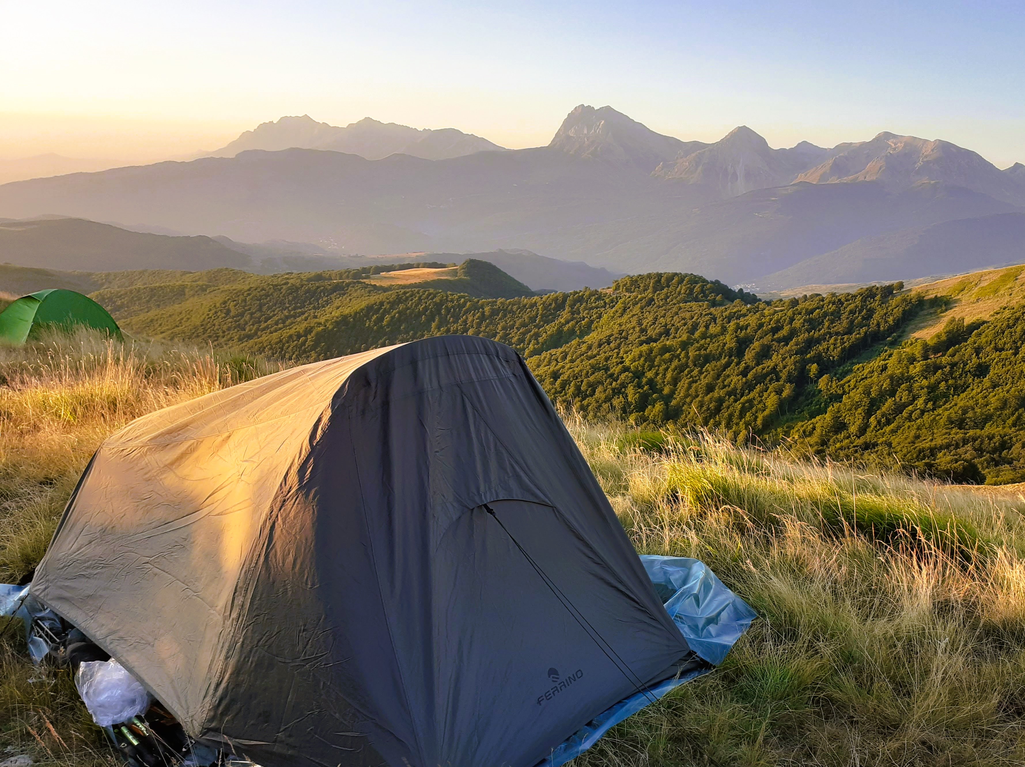 Trekking in Tenda - La Laga Sotto le Stelle